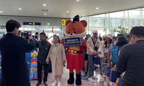무안국제공항 ‘무사증’ 연장으로 외국인관광객 유치 날개