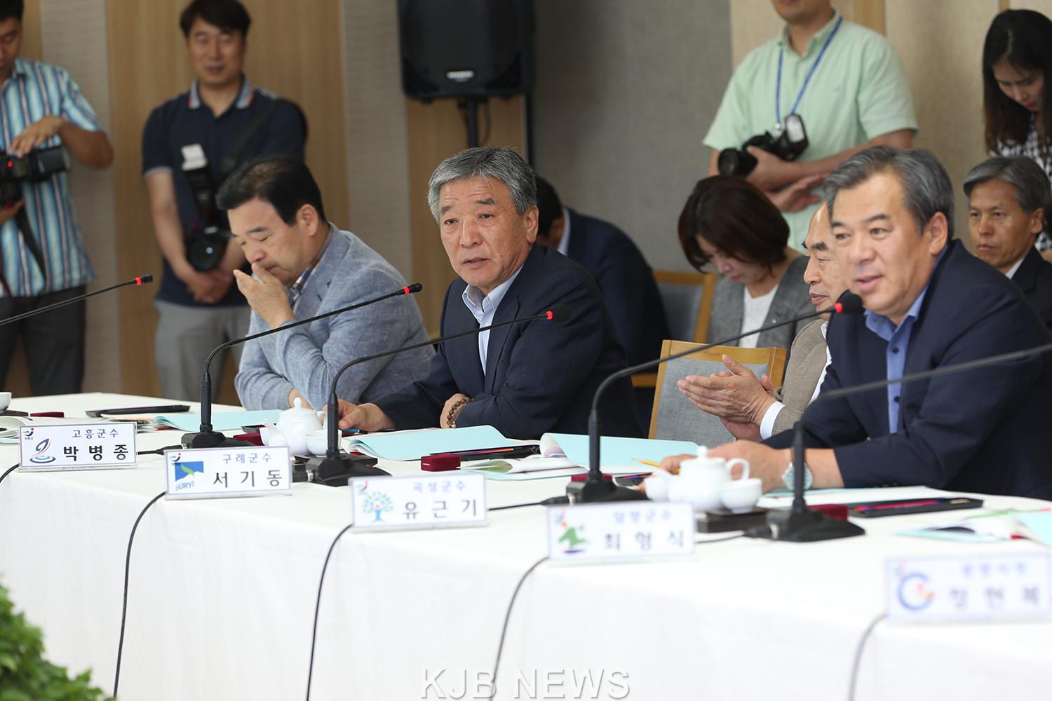 2-2.전남시장군수협의회, 김영란법 농․축․수산물 제외 촉구 건의2.jpg