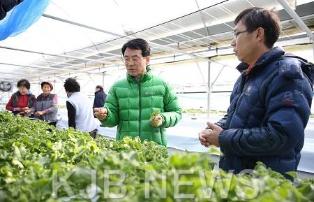 바라후 재배 농가 방문 (2).JPG