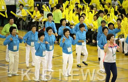 걷기 리듬댄스 경연대회 (6).JPG