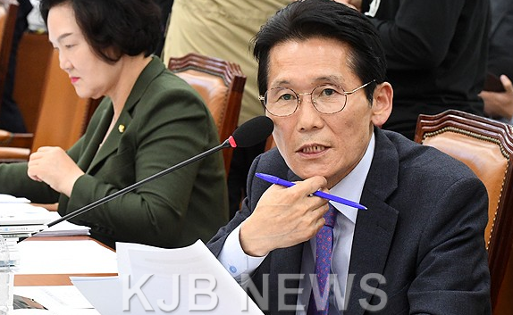 윤소하.PNG