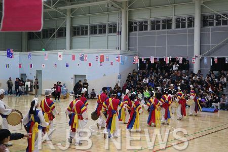 5-1. 전라북도국제교류센터, 외국인 근로자 화합마당 개최 (1).png