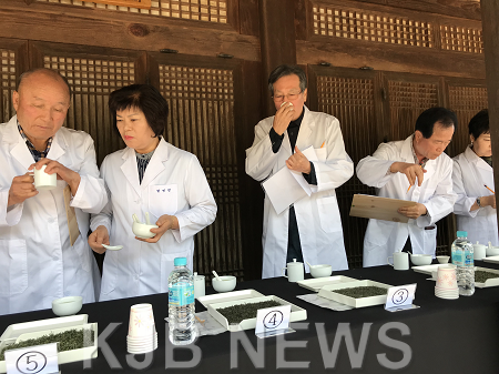 2.올해한국명차,몽중산다원영농조합법인영예 (3).png