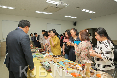 시식 평가진행.png