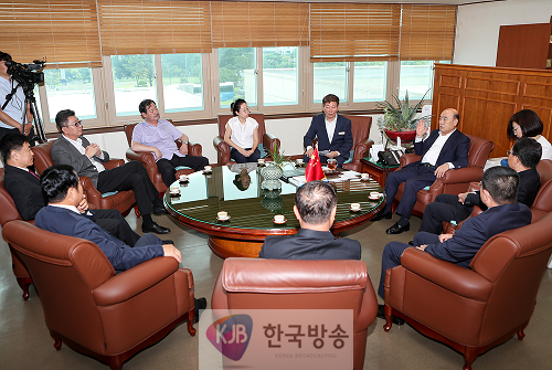 중국 잉커우시 인민대표대회 대표단 광양 방문-철강항만과 (4).png
