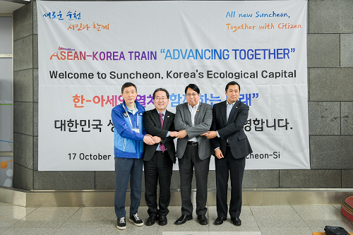 한-아세안 열차 대표단방문4.png