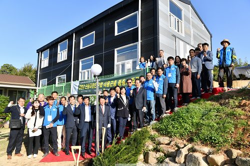 (10.30)담양군, 곤충자원연구회 식용곤충 종충사 준공식 성료 (3).png