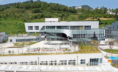 1. 여수시 ‘이순신도서관 27일 개관’…‘4차 산업혁명 기술 집약’.png