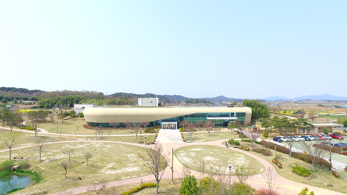 국립박물관 전경.png